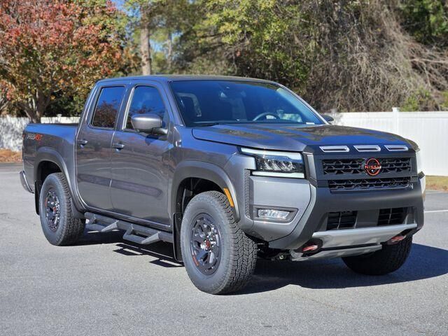 2026 NISSAN Frontier