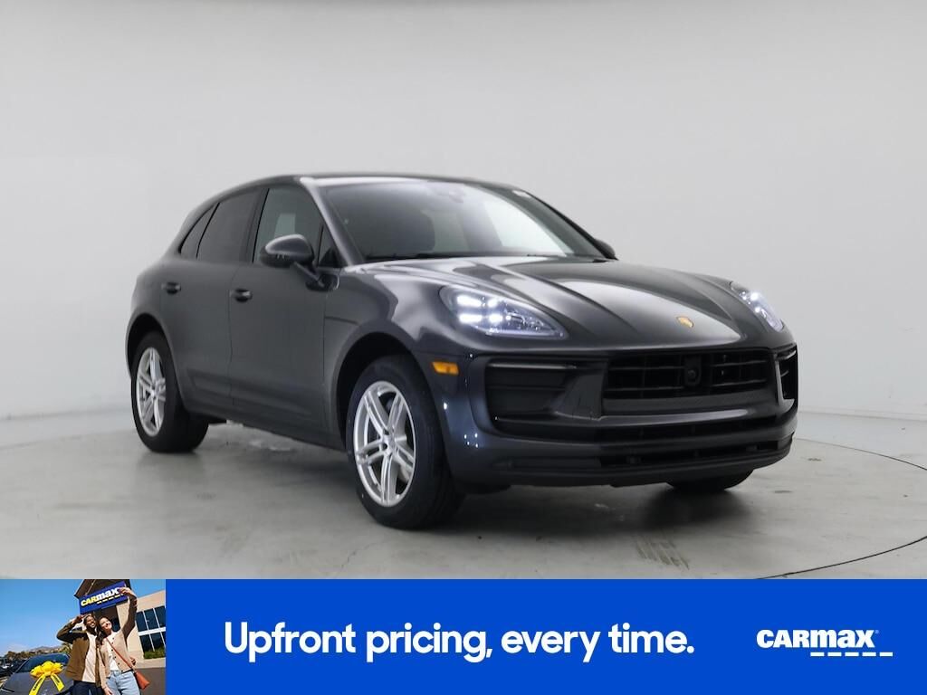 2023 PORSCHE Macan
