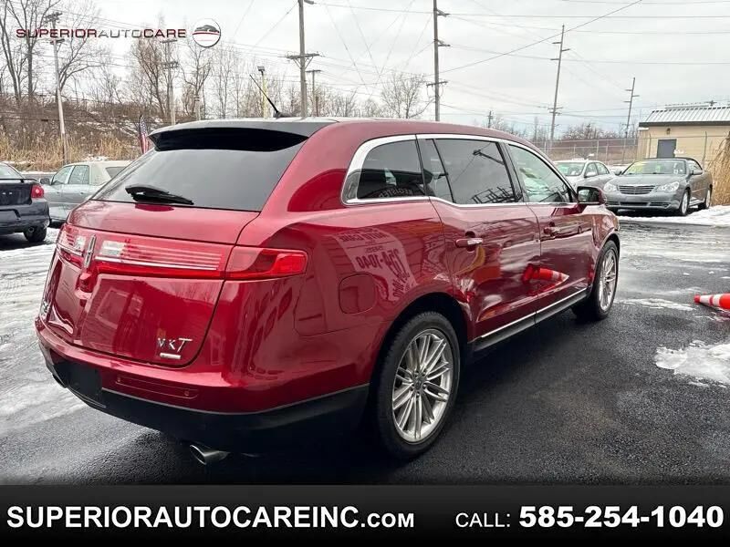 2014 LINCOLN MKT