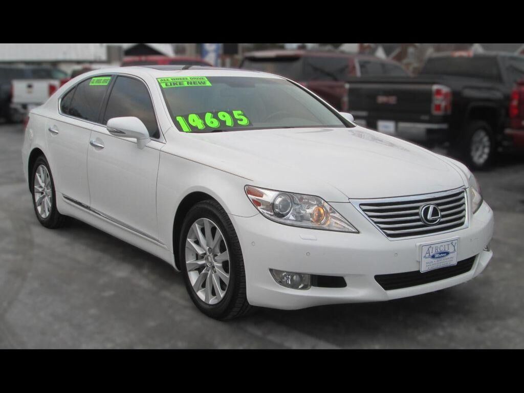 Lexus LS