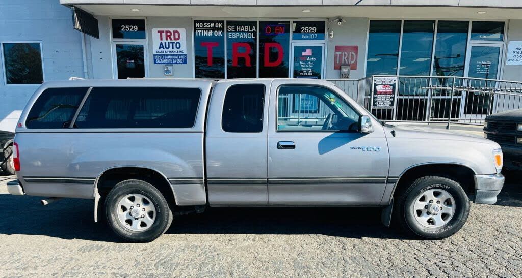 Toyota T100