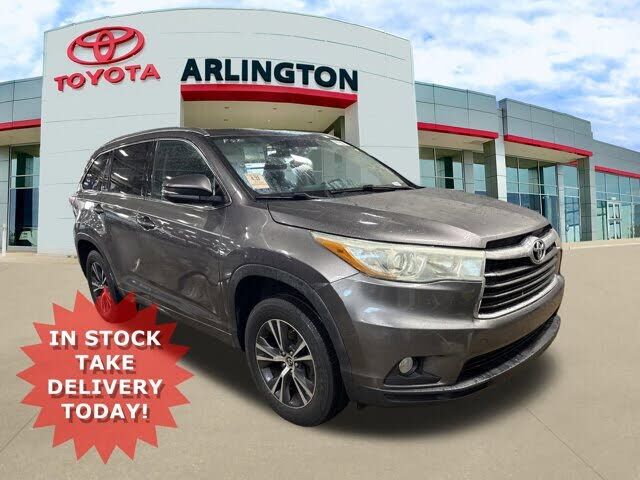 2015 TOYOTA Highlander