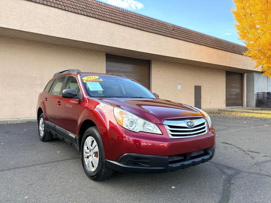 2011 SUBARU Outback