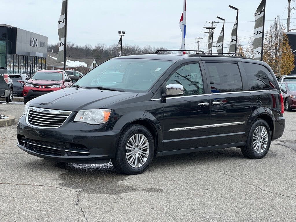 Chrysler Town and Country