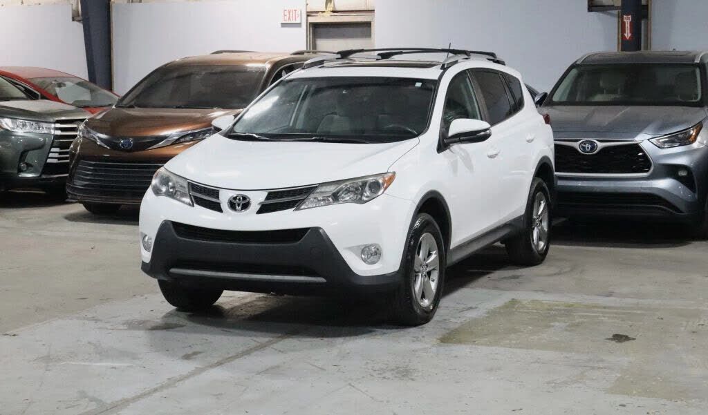 2015 TOYOTA RAV4