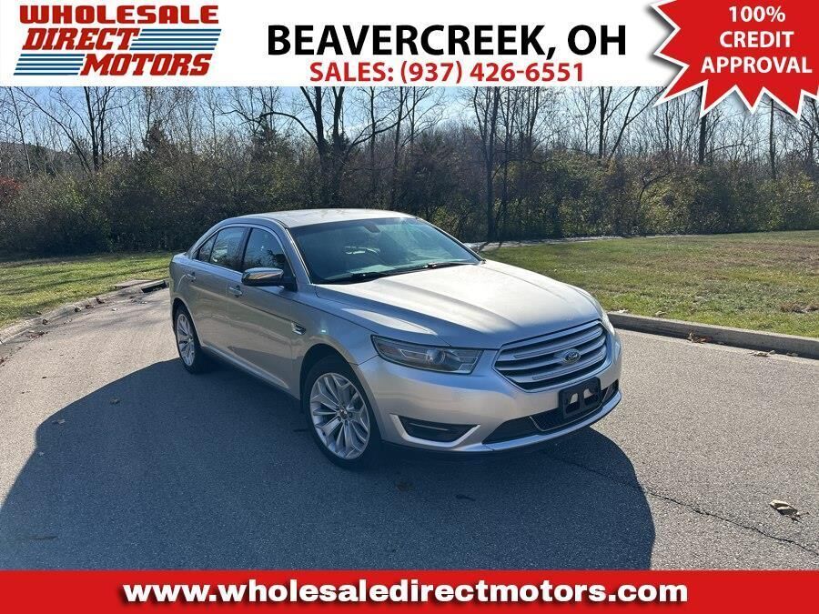 2013 FORD Taurus