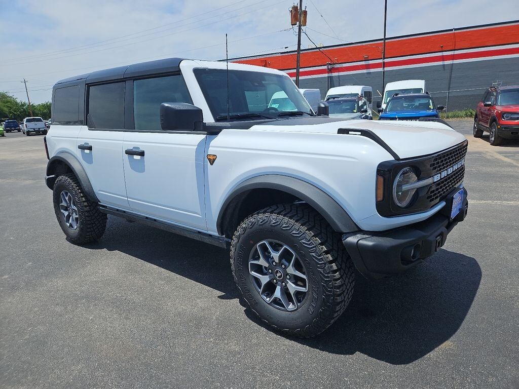 2025 FORD Bronco