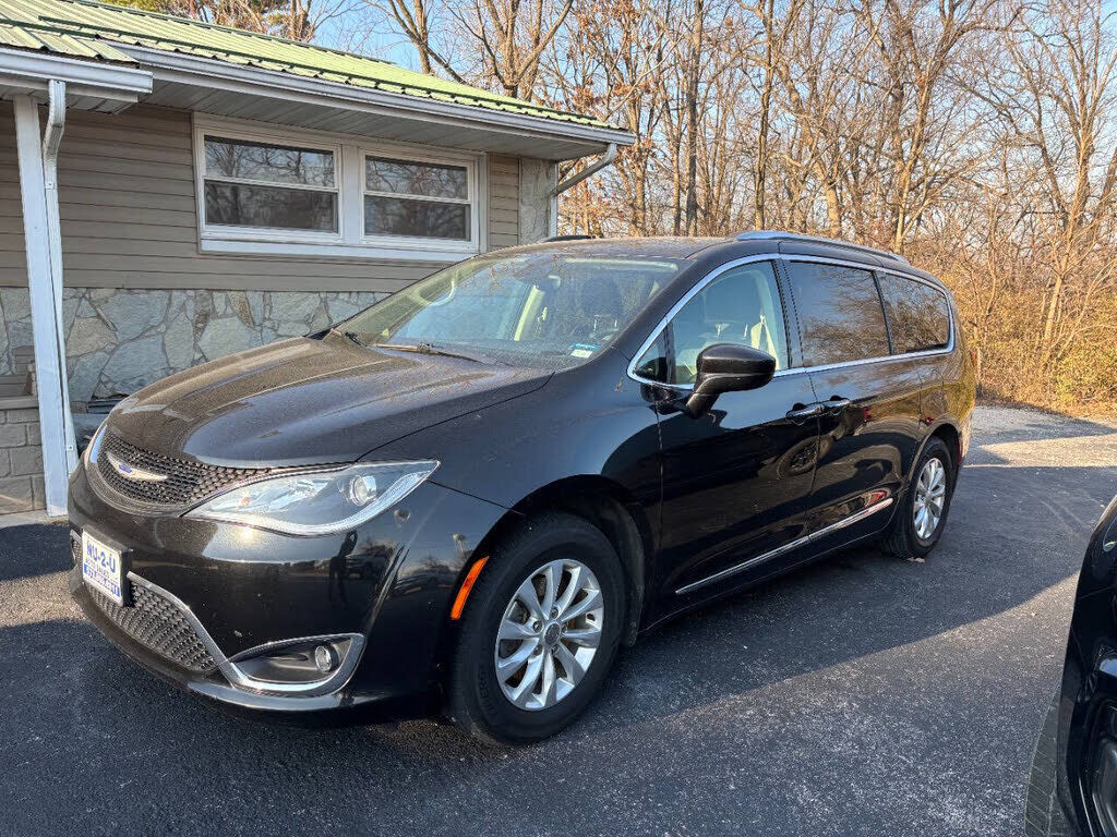 2019 CHRYSLER Pacifica