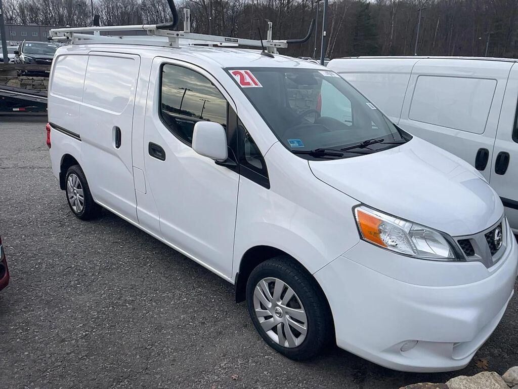 2021 NISSAN NV200
