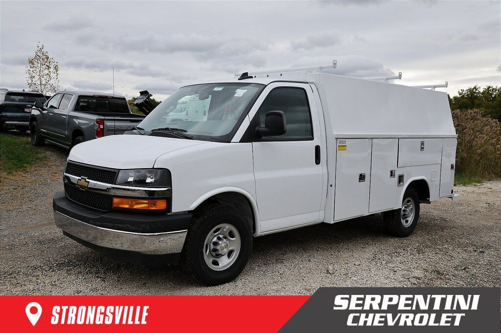 2025 CHEVROLET Express