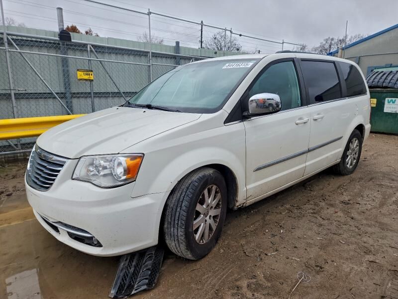 2011 CHRYSLER Town and Country