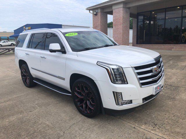 2019 CADILLAC Escalade
