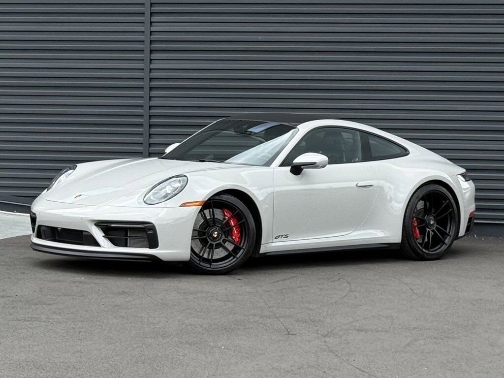 2024 PORSCHE 911