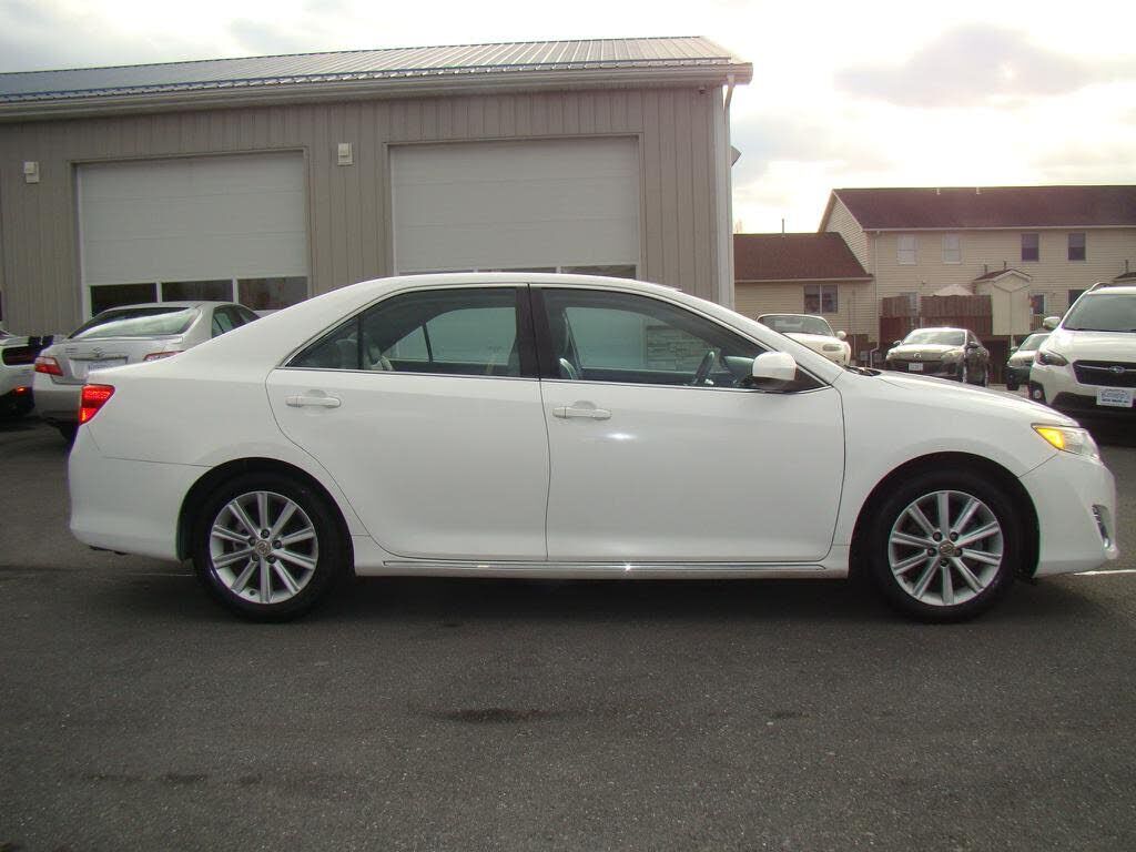 2013 TOYOTA Camry