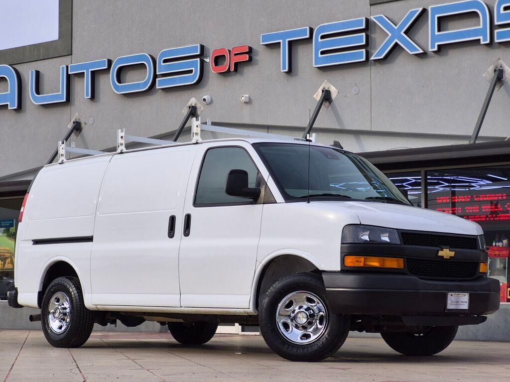 2020 CHEVROLET Express