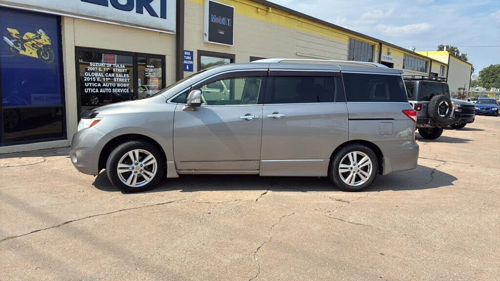 2013 NISSAN Quest