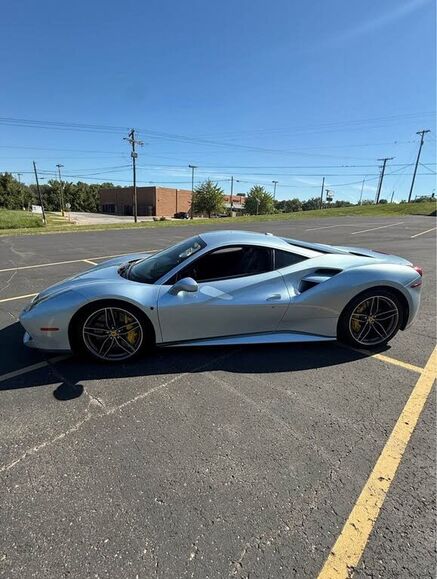 2017 FERRARI 488 GTB