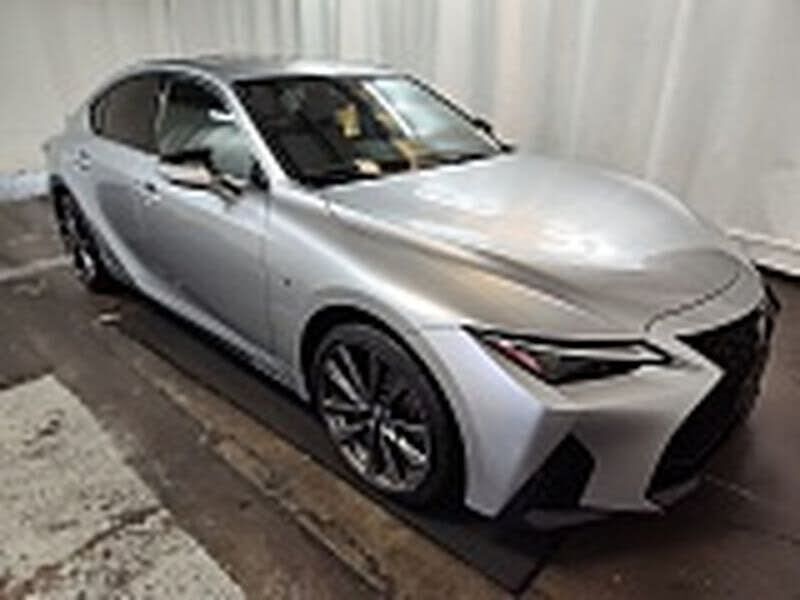 2023 LEXUS IS
