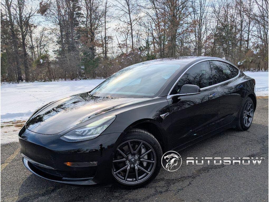 2018 TESLA Model 3