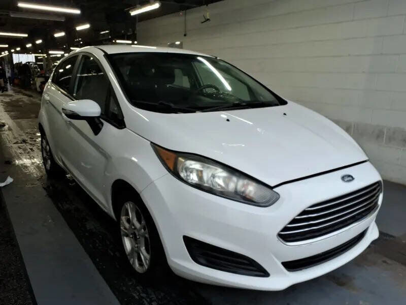 2015 FORD Fiesta