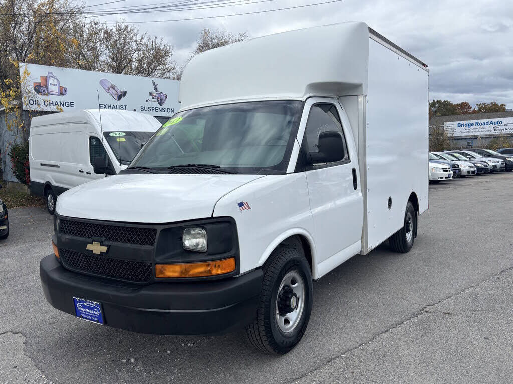 2013 CHEVROLET Express