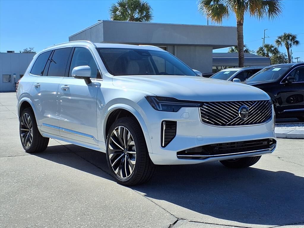 2026 VOLVO XC90