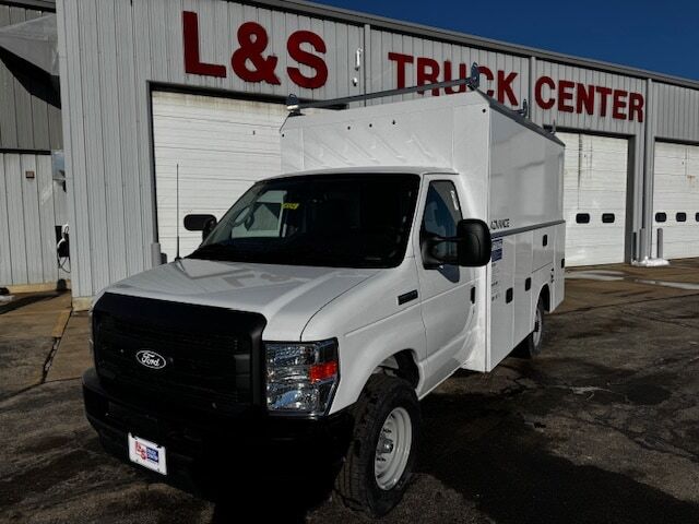 2026 FORD E-350