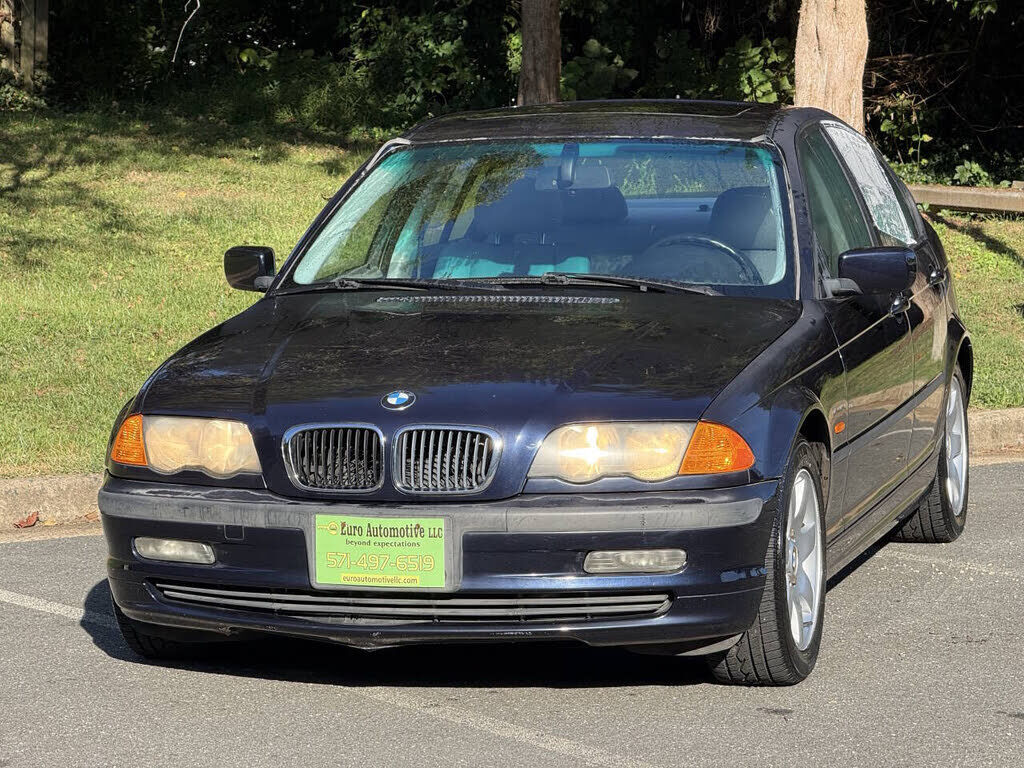 BMW 323i