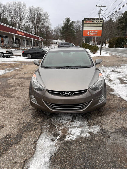 2012 HYUNDAI Elantra