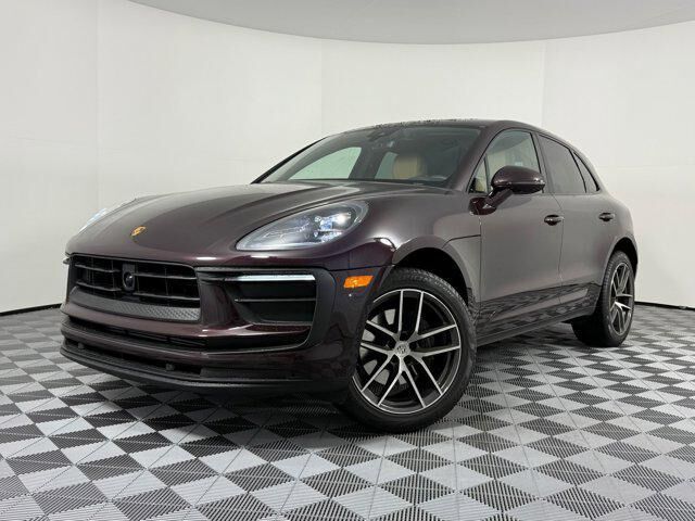 2025 PORSCHE Macan