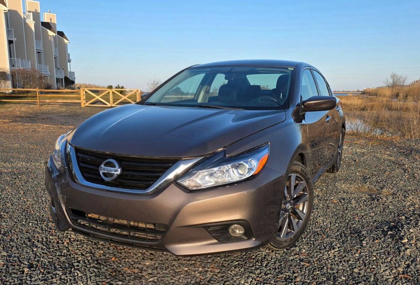 2017 NISSAN Altima
