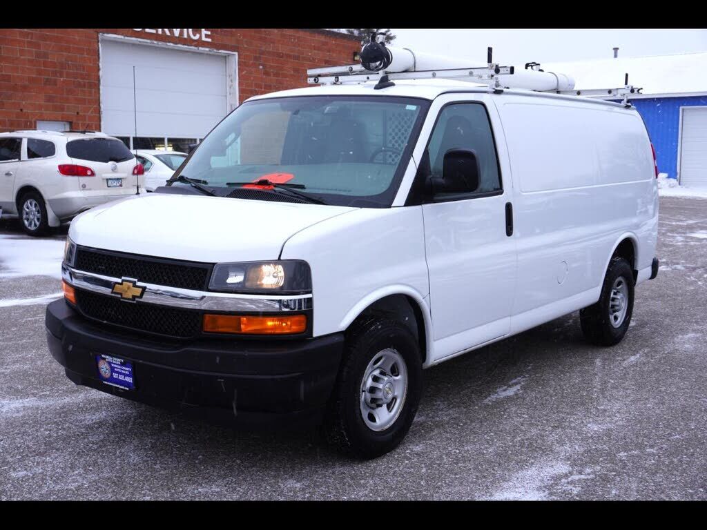 2022 CHEVROLET Express