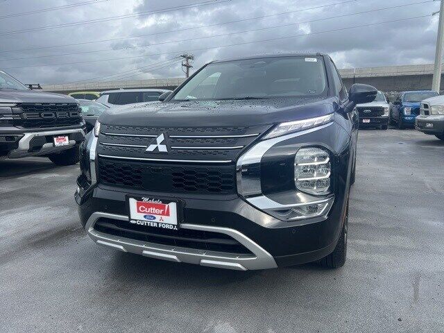 2025 MITSUBISHI Outlander