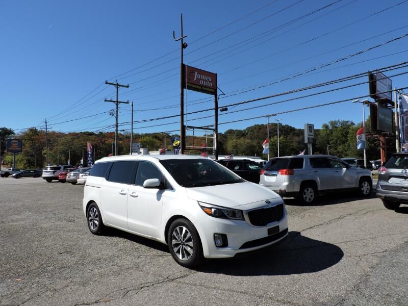 2015 KIA Sedona