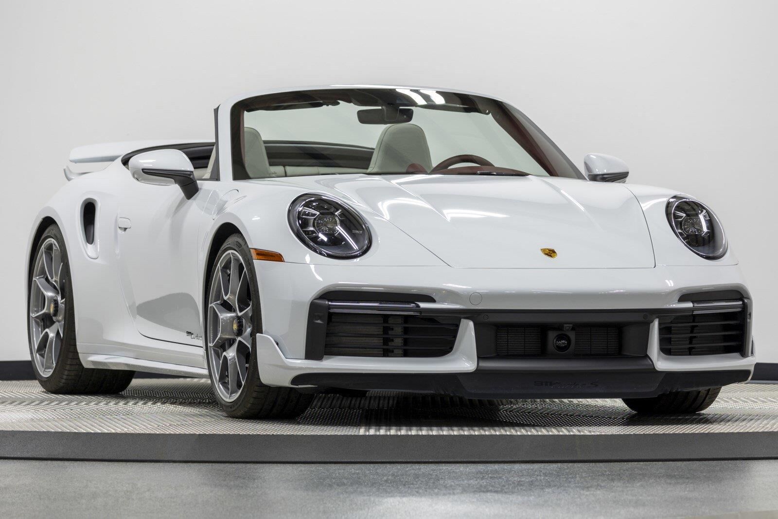 2022 PORSCHE 911