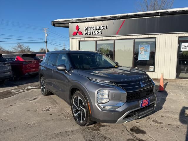2023 MITSUBISHI Outlander