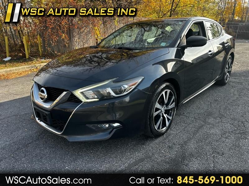2016 NISSAN Maxima