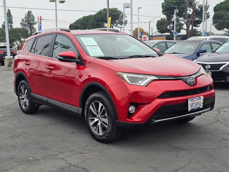 2017 TOYOTA RAV4