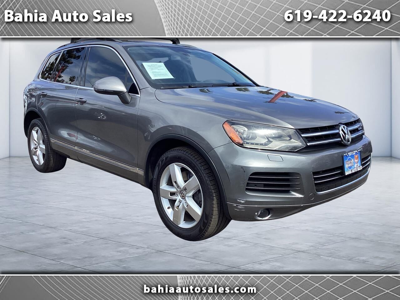 2012 VOLKSWAGEN Touareg