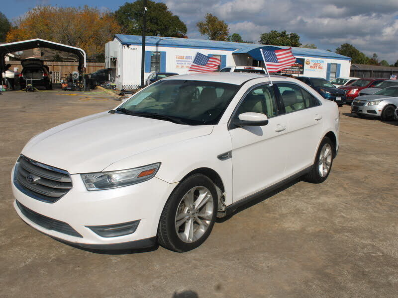 2013 FORD Taurus