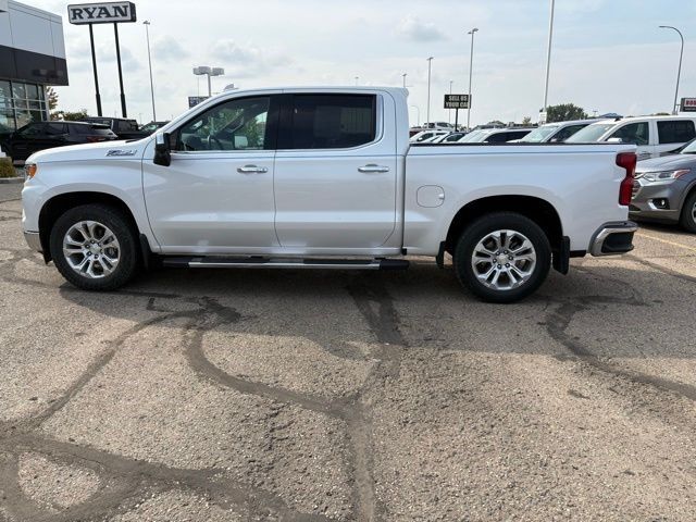 2024 CHEVROLET Silverado