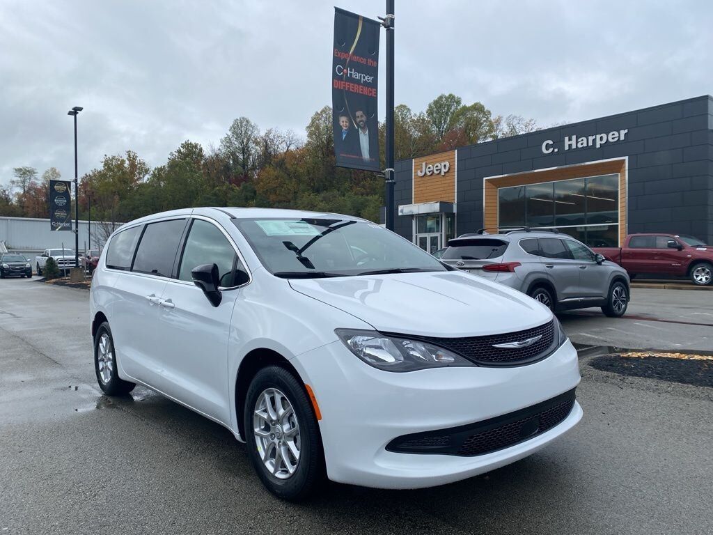 2026 CHRYSLER Voyager