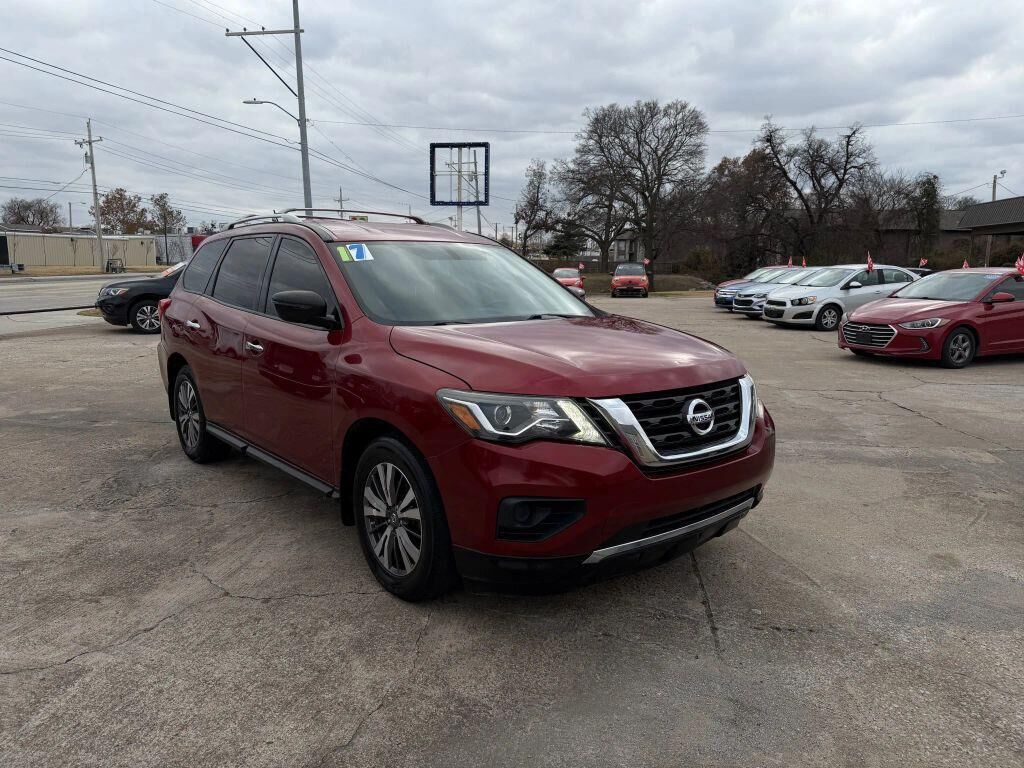 2017 NISSAN Pathfinder