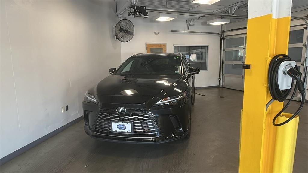 2023 LEXUS RX