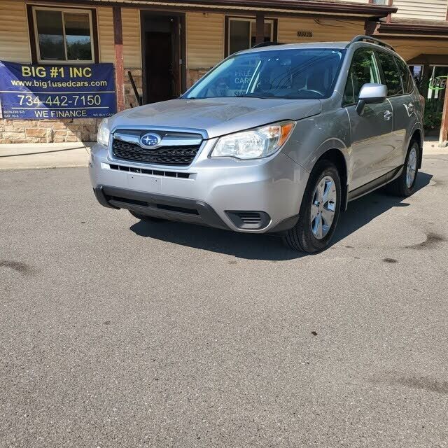 2015 SUBARU Forester