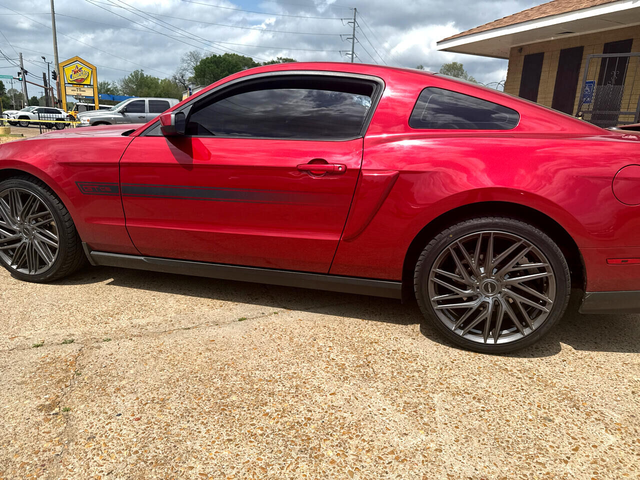 2011 FORD Mustang