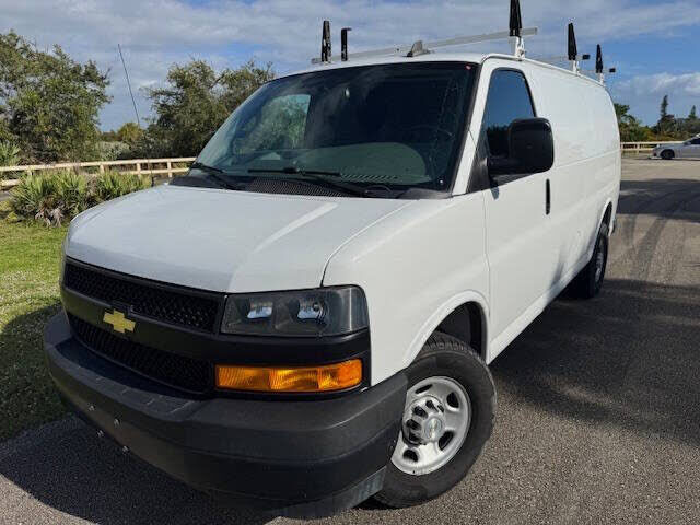 2021 CHEVROLET Express