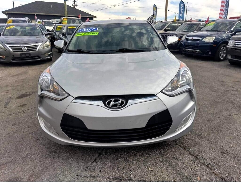 2017 HYUNDAI Veloster