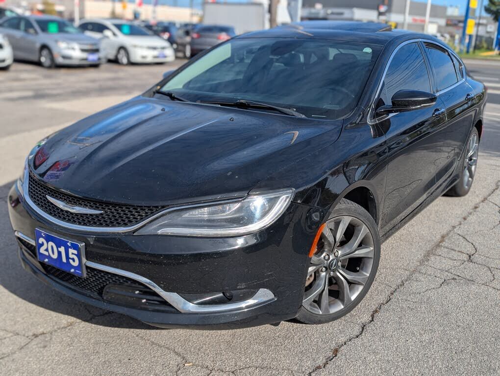 Chrysler 200