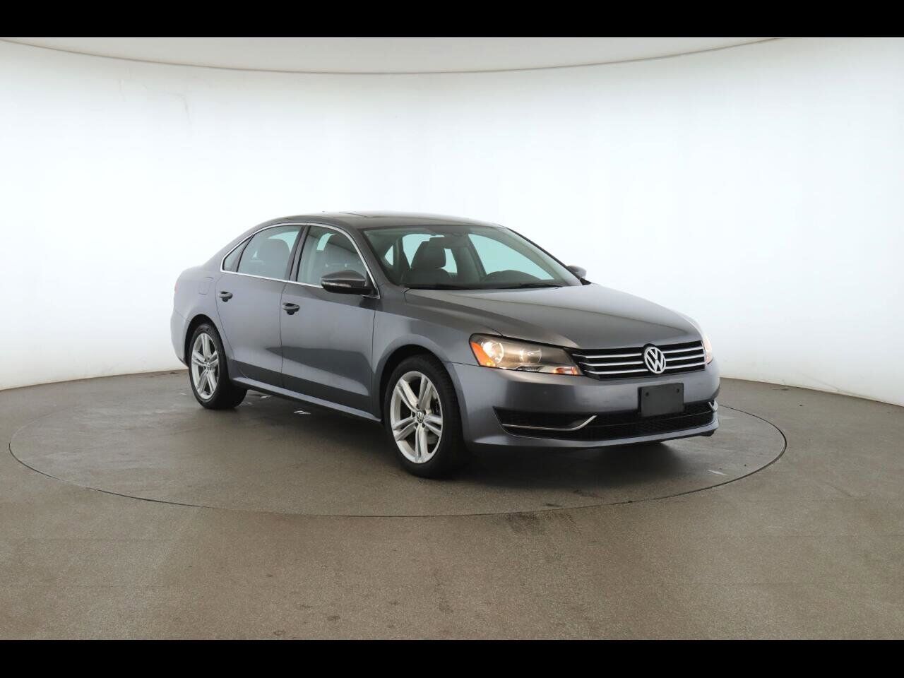 2014 VOLKSWAGEN Passat